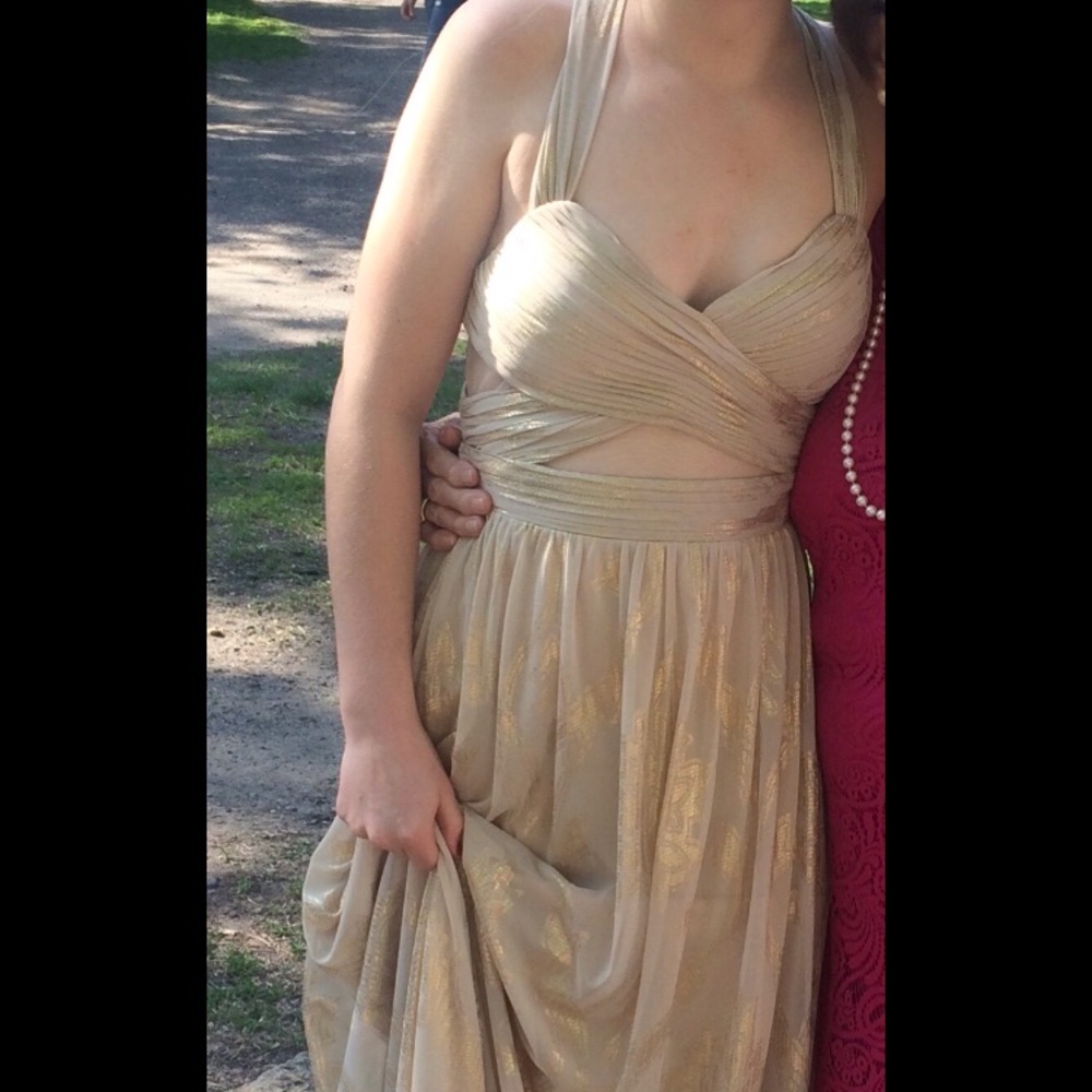 Beautiful gold prom dress